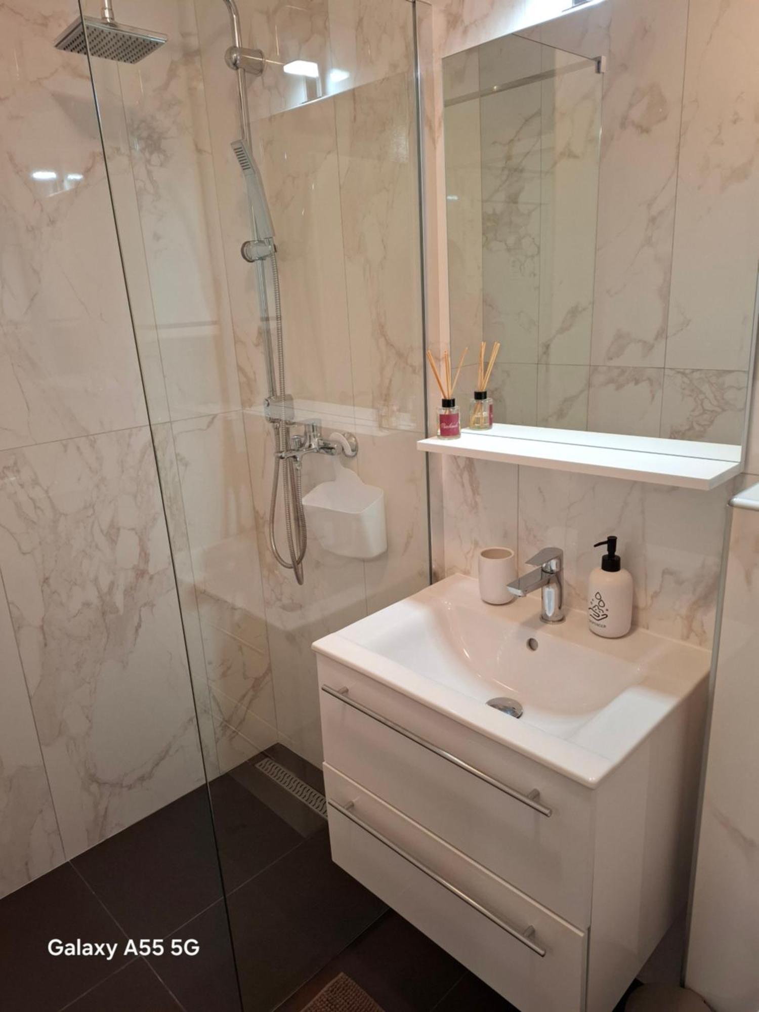 Studio Apartma Franca อูมัค ภายนอก รูปภาพ
